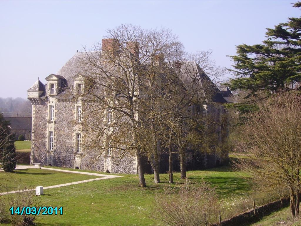 Chateau De La Fresnaye Bed and Breakfast Saint-Aubin-de-Luigné Exterior foto
